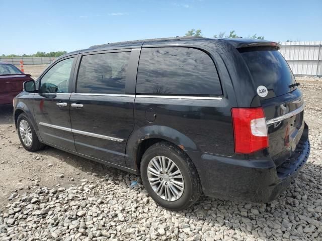 2013 Chrysler Town & Country Touring L