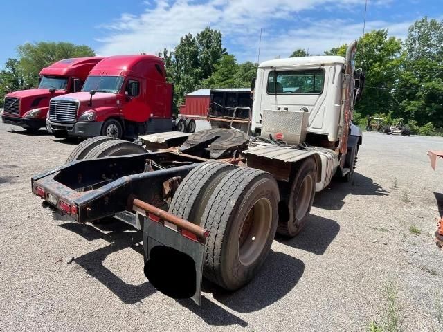 2013 Mack 600 CXU600