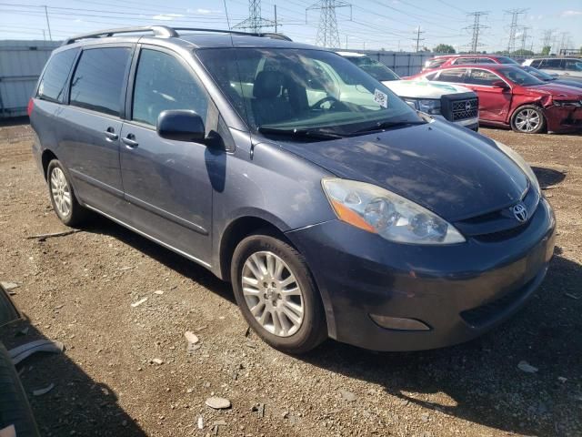 2009 Toyota Sienna XLE