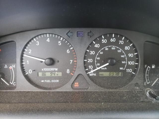 2002 Chevrolet GEO Prizm Base