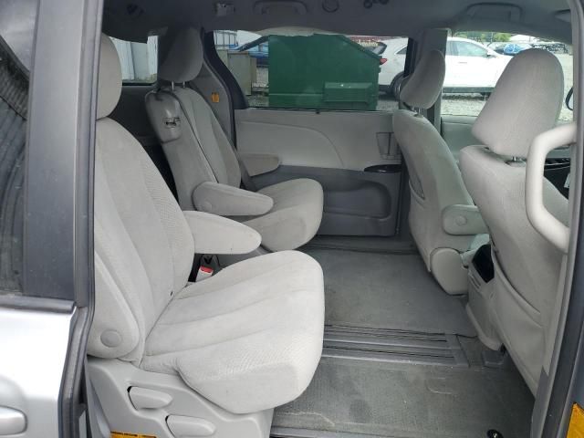 2011 Toyota Sienna LE