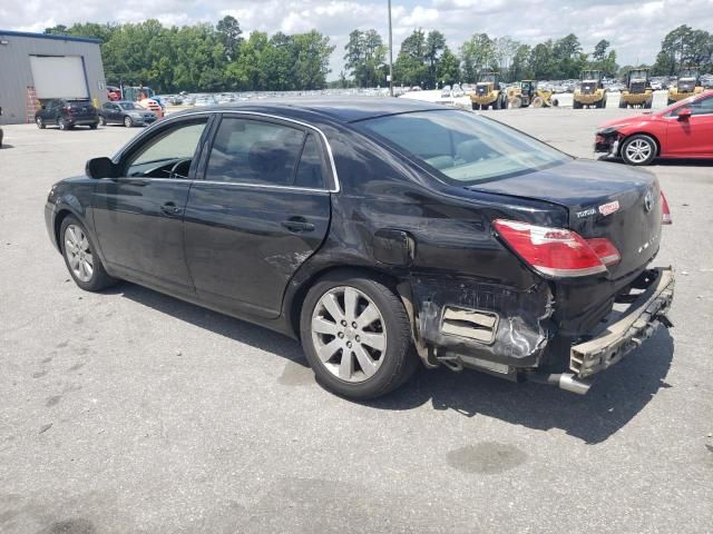 2005 Toyota Avalon XL