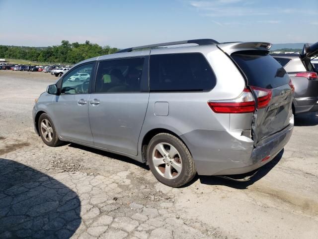 2015 Toyota Sienna LE