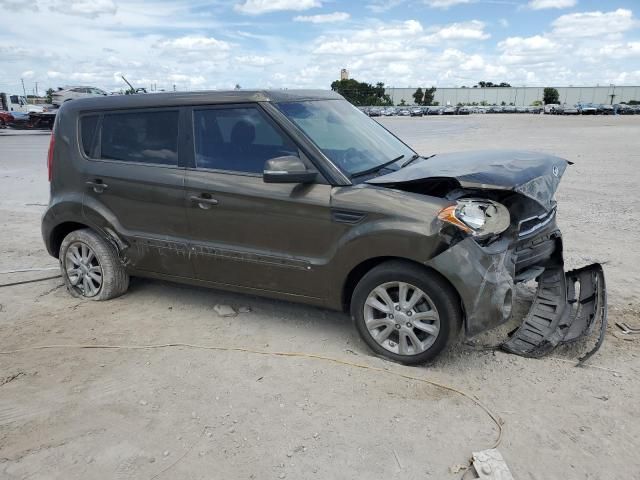 2013 KIA Soul +