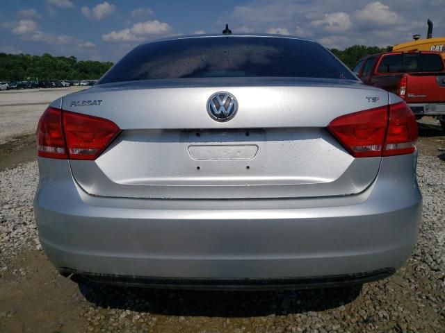 2015 Volkswagen Passat S