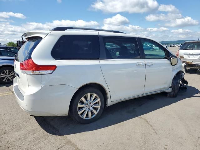 2011 Toyota Sienna XLE