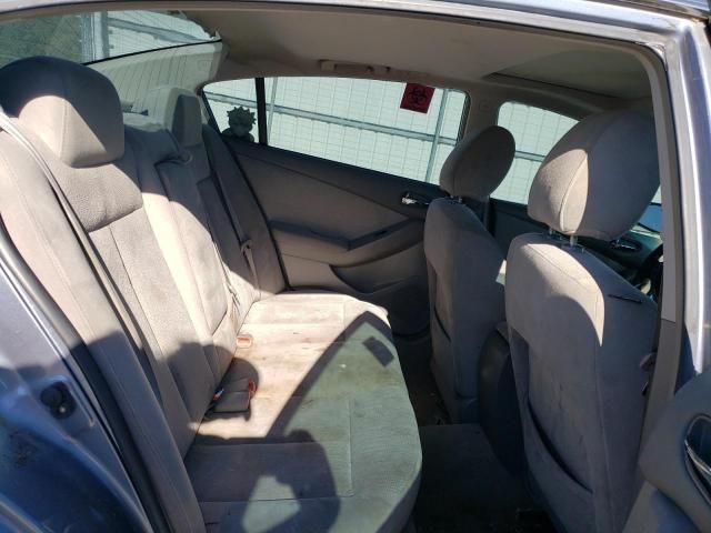 2010 Nissan Altima Base