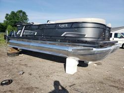 Salvage boats for sale at Portland, MI auction: 2022 Starcraft Boat