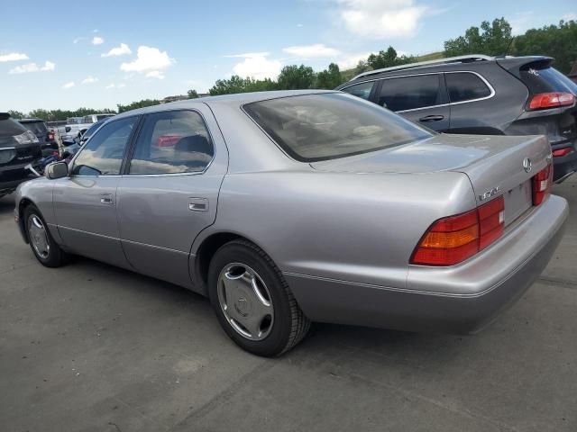 1998 Lexus LS 400