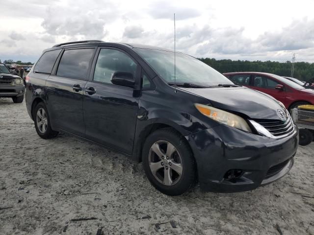 2011 Toyota Sienna LE