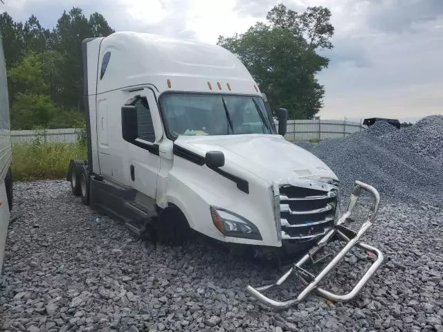 2023 Freightliner Cascadia 126