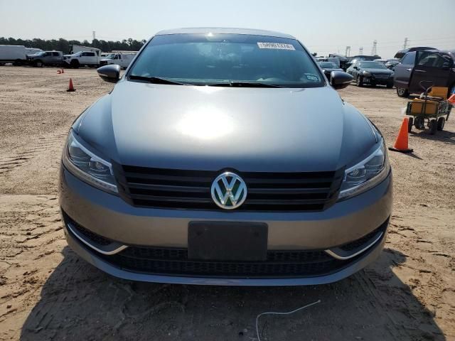 2012 Volkswagen Passat SE