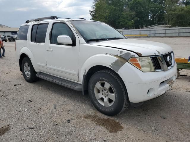 2007 Nissan Pathfinder LE