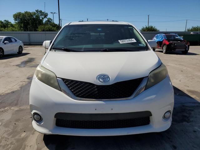 2012 Toyota Sienna Sport