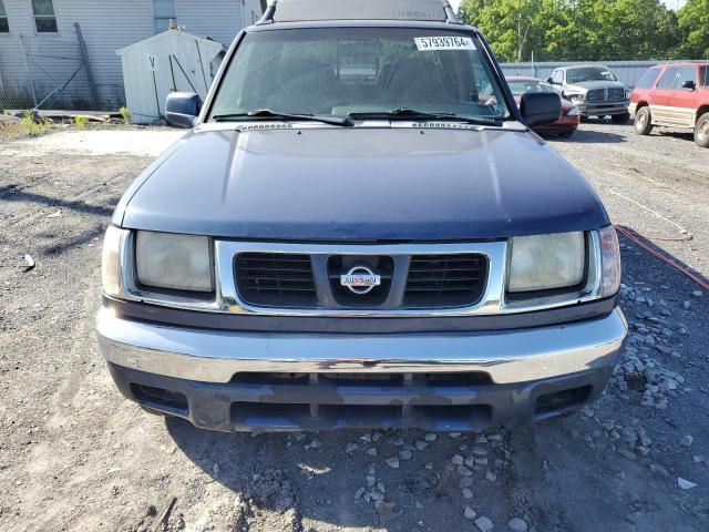 2000 Nissan Frontier Crew Cab XE