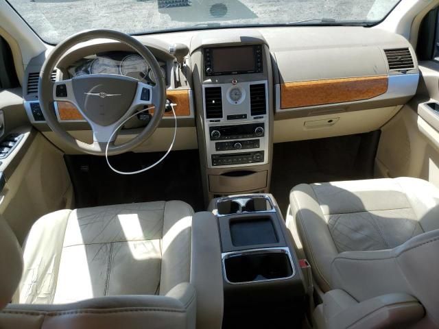 2010 Chrysler Town & Country Limited