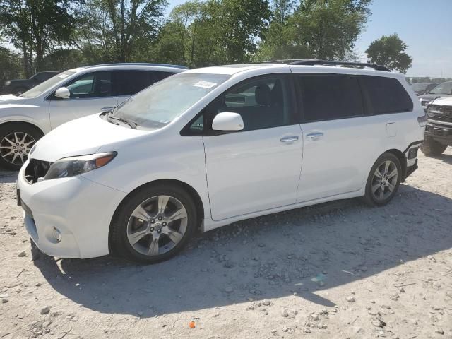 2014 Toyota Sienna Sport