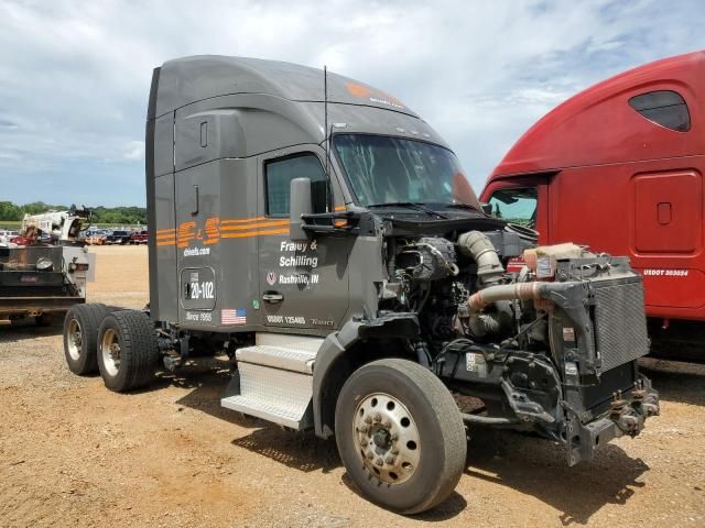 2020 Kenworth Construction T680