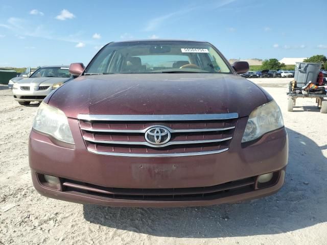 2005 Toyota Avalon XL