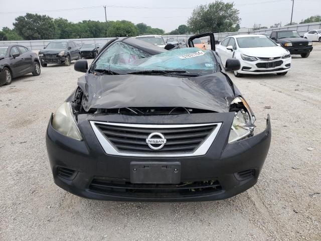 2013 Nissan Versa S