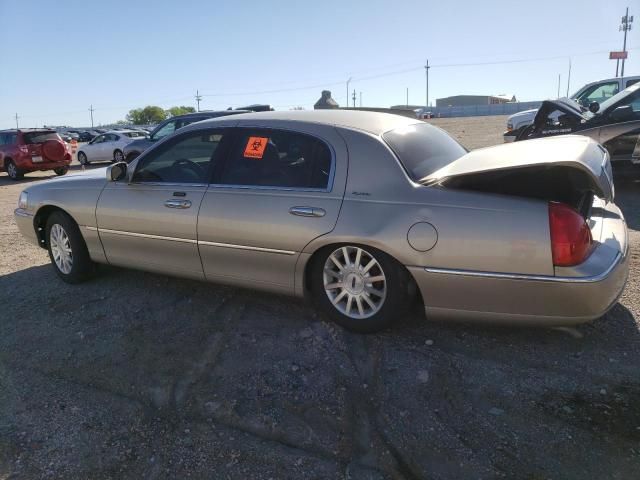 2006 Lincoln Town Car Signature