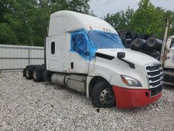 Salvage trucks for sale at Barberton, OH auction: 2019 Freightliner Cascadia 126