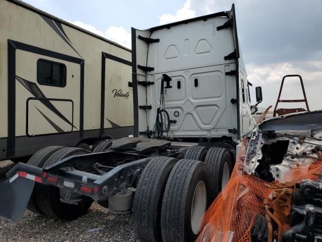 2023 Freightliner Cascadia 126