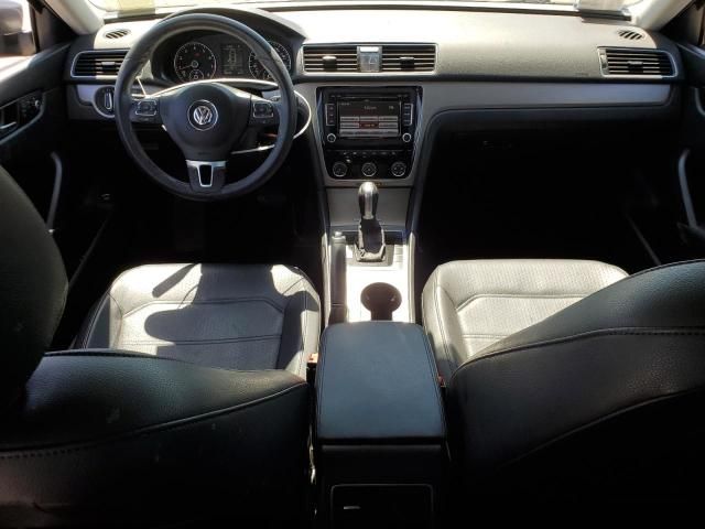 2014 Volkswagen Passat SE