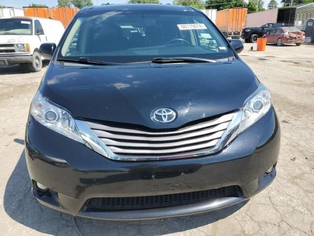 2015 Toyota Sienna XLE