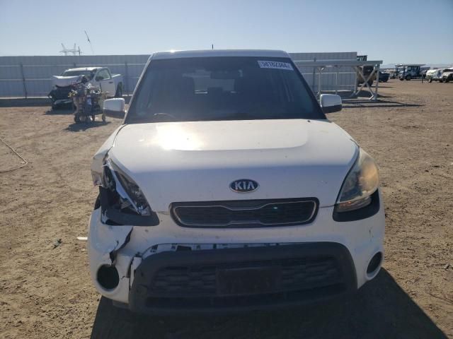 2013 KIA Soul +