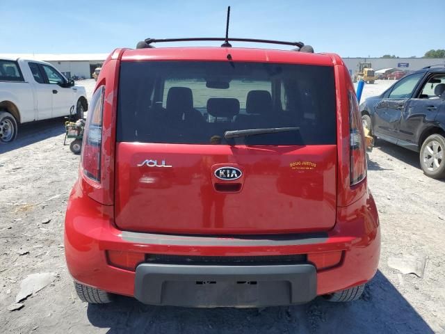 2010 KIA Soul +