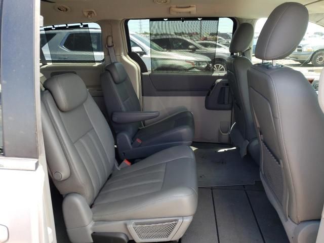 2009 Chrysler Town & Country Touring