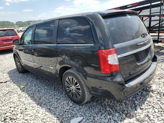 2014 Chrysler Town & Country S