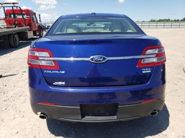 2013 Ford Taurus SEL