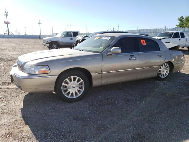 2006 Lincoln Town Car Signature