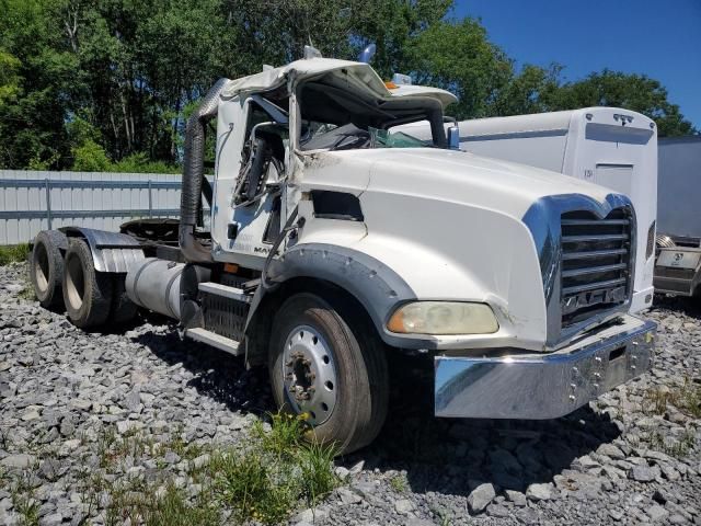 2009 Mack 800 GU800