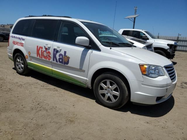 2010 Chrysler Town & Country Touring