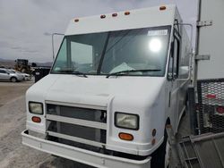 Freightliner Chassis m Line walk-in van Vehiculos salvage en venta: 1999 Freightliner Chassis M Line WALK-IN Van