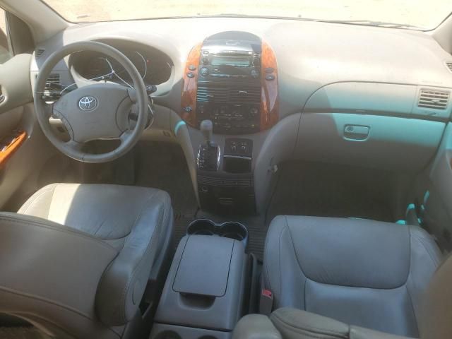 2008 Toyota Sienna XLE