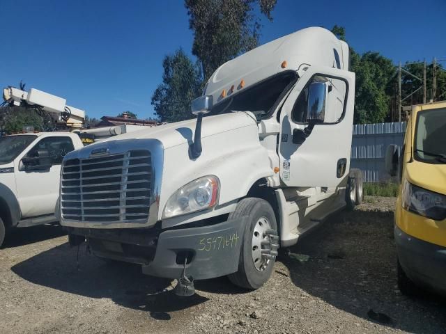 2012 Freightliner Cascadia 125