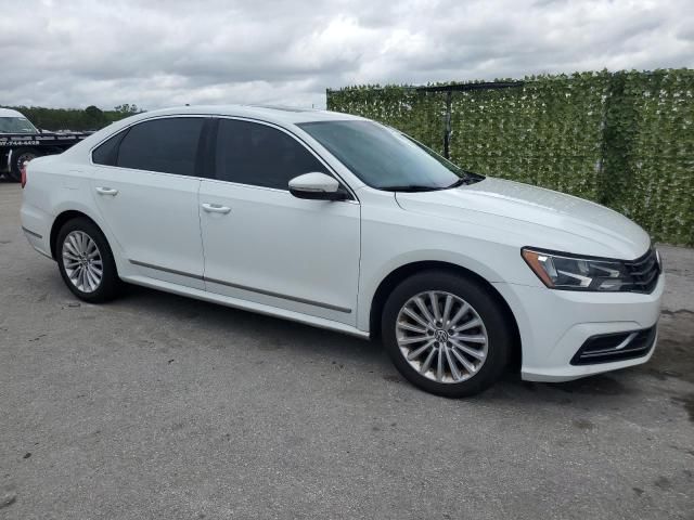 2016 Volkswagen Passat SE