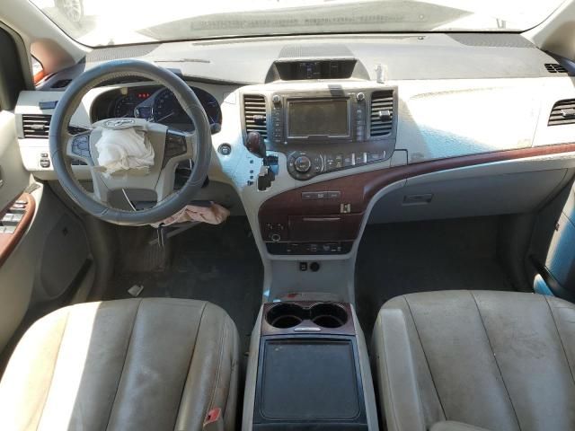 2014 Toyota Sienna XLE