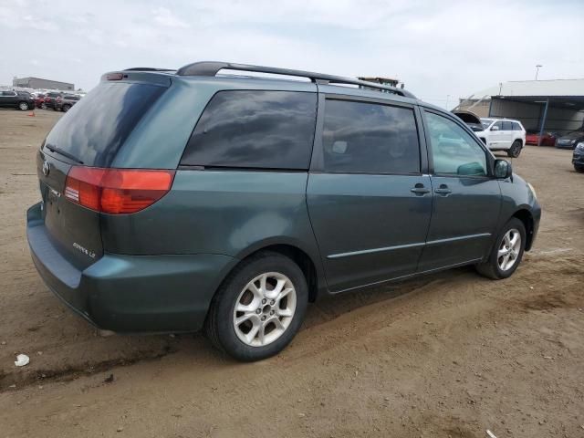 2004 Toyota Sienna CE