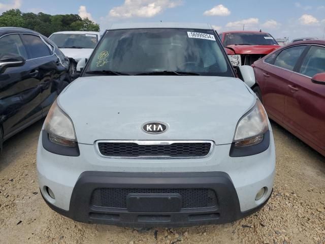 2010 KIA Soul +