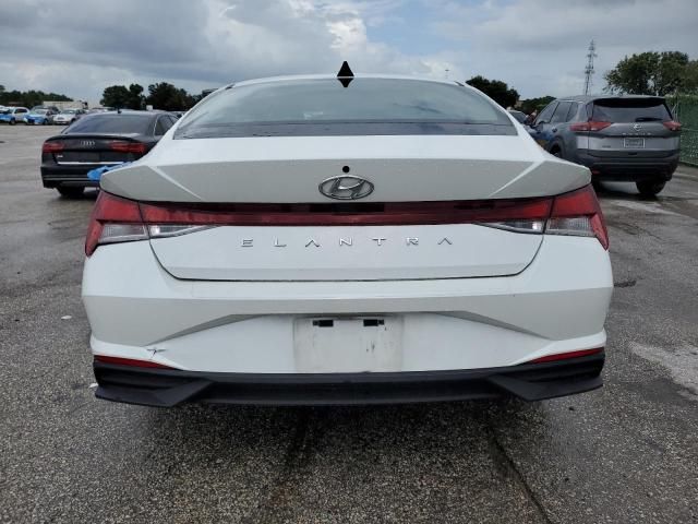 2021 Hyundai Elantra SE