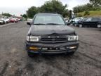 1998 Nissan Pathfinder LE