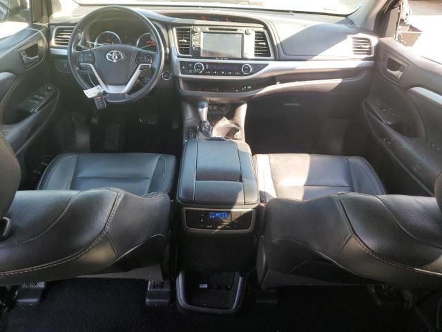 2018 Toyota Highlander SE