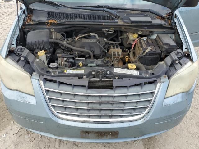 2009 Chrysler Town & Country LX