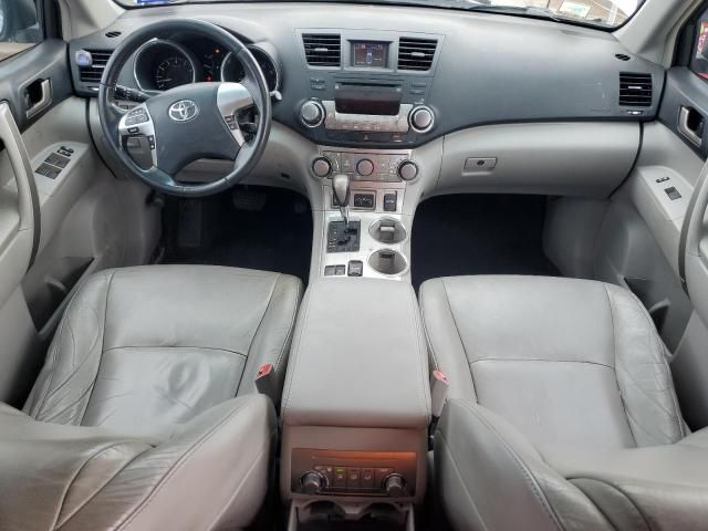 2011 Toyota Highlander Base