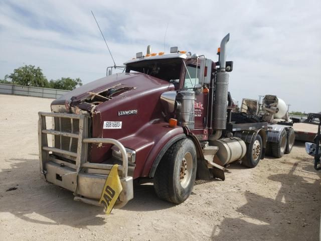 2004 Kenworth Construction T800